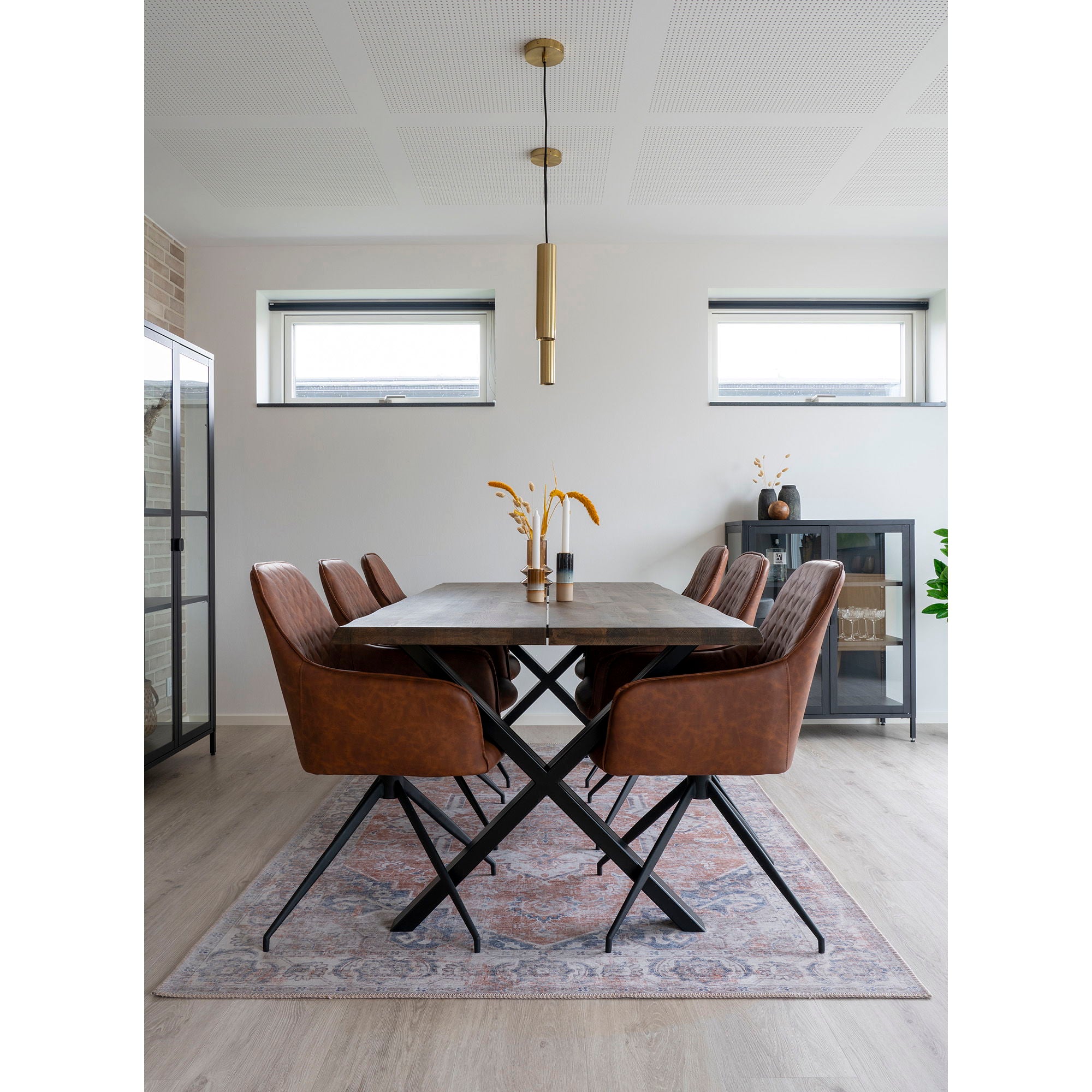 Harbo Dining Chair with swivel