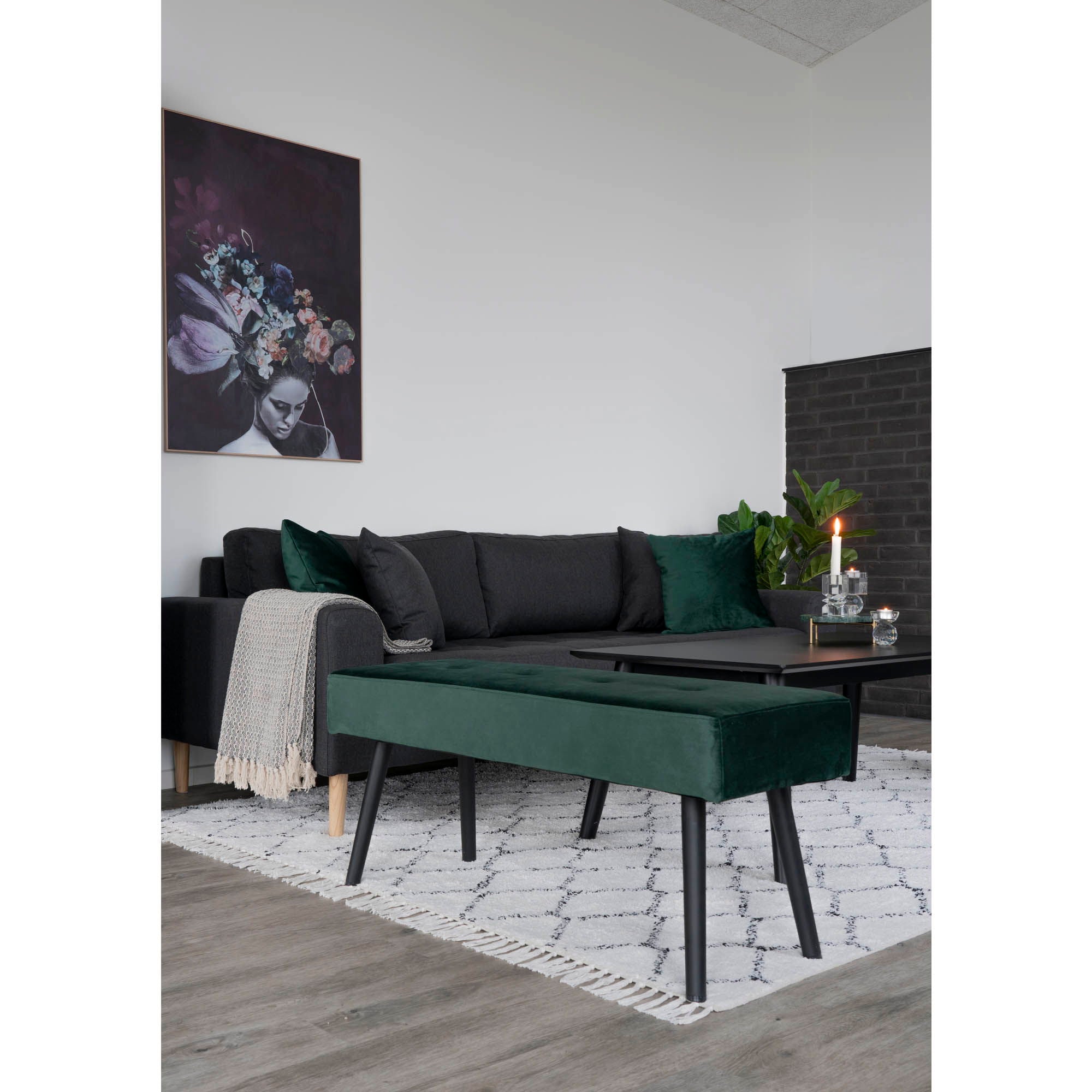 Skiby Bench