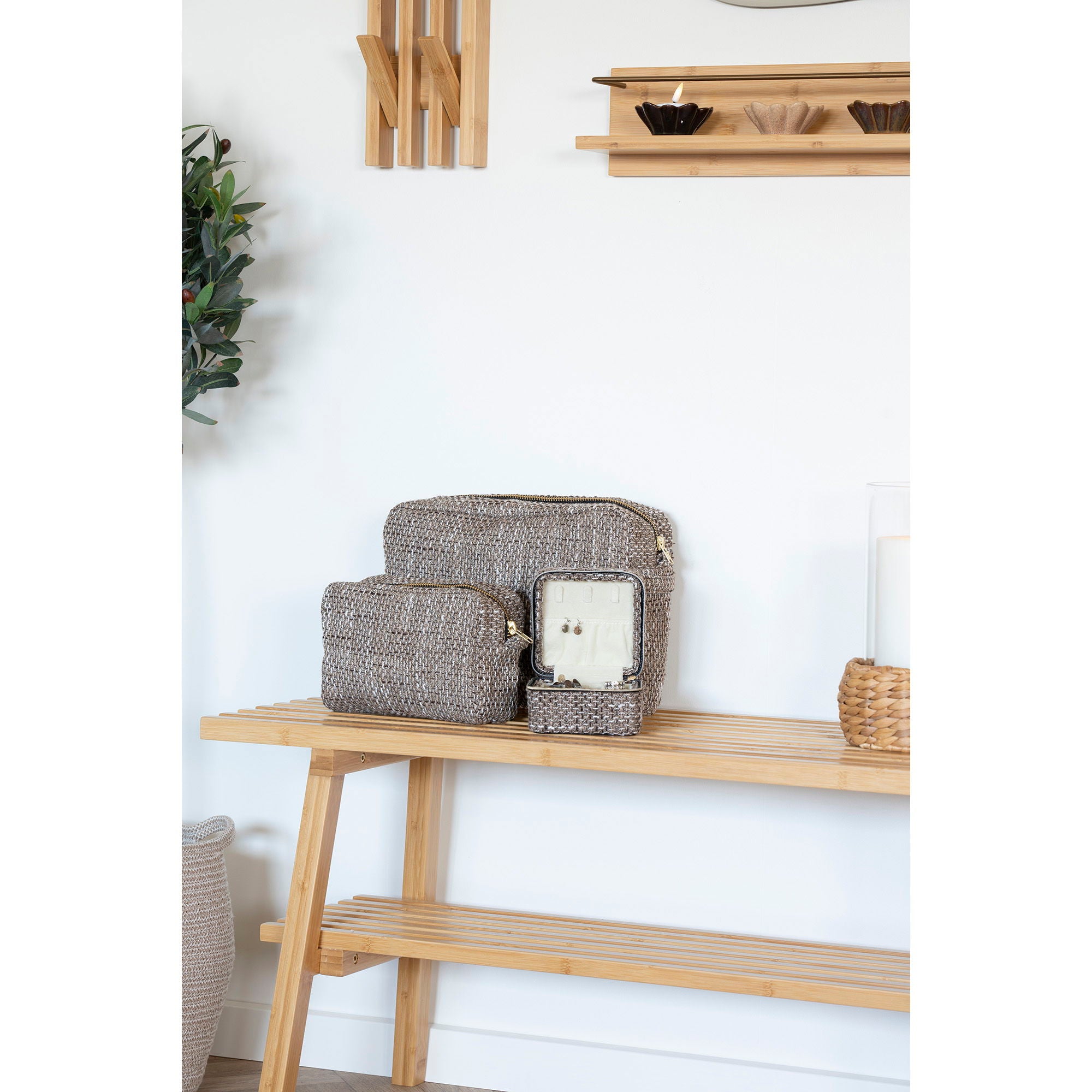 Safi Toilet Bag