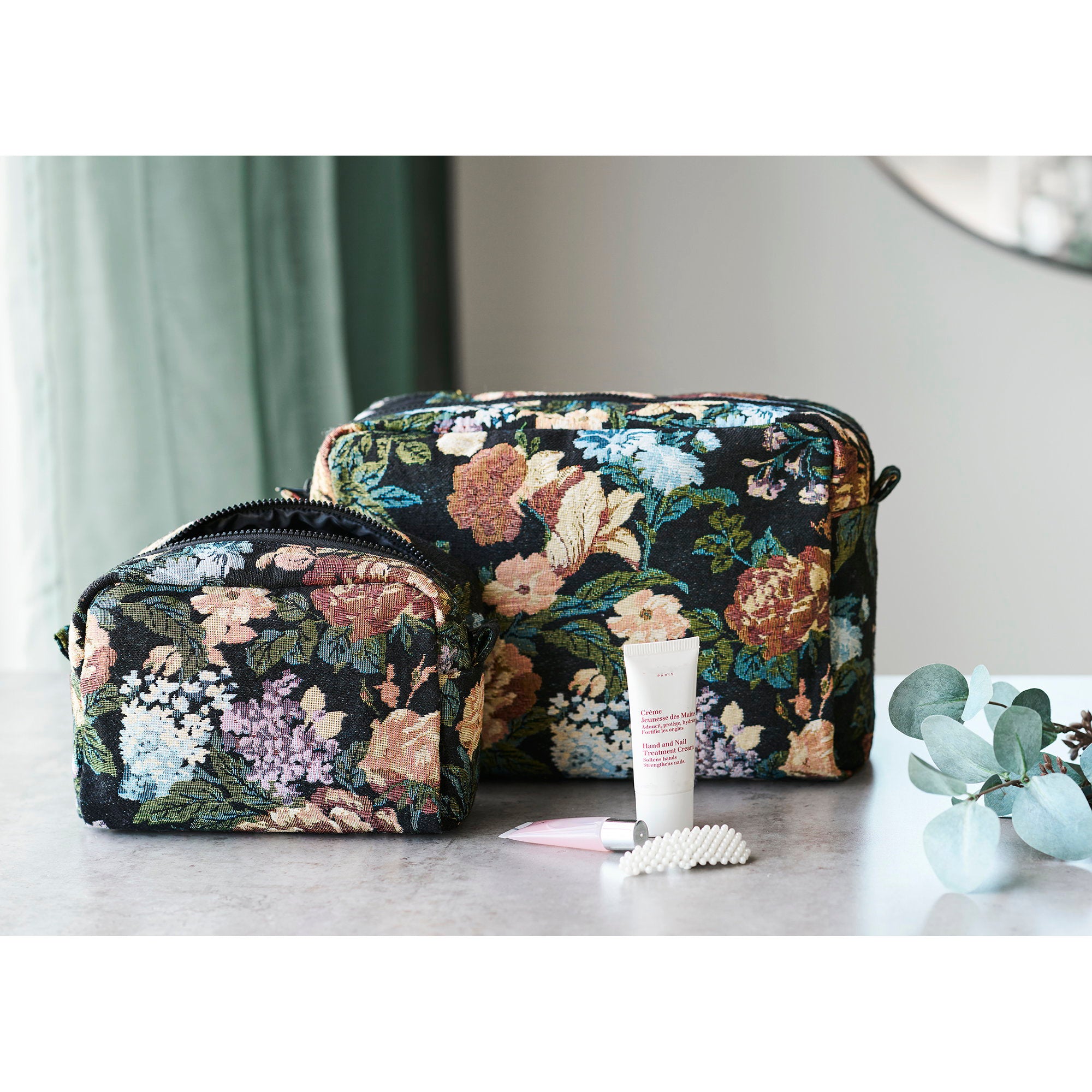 Zoe Toilet Bags – Black mix