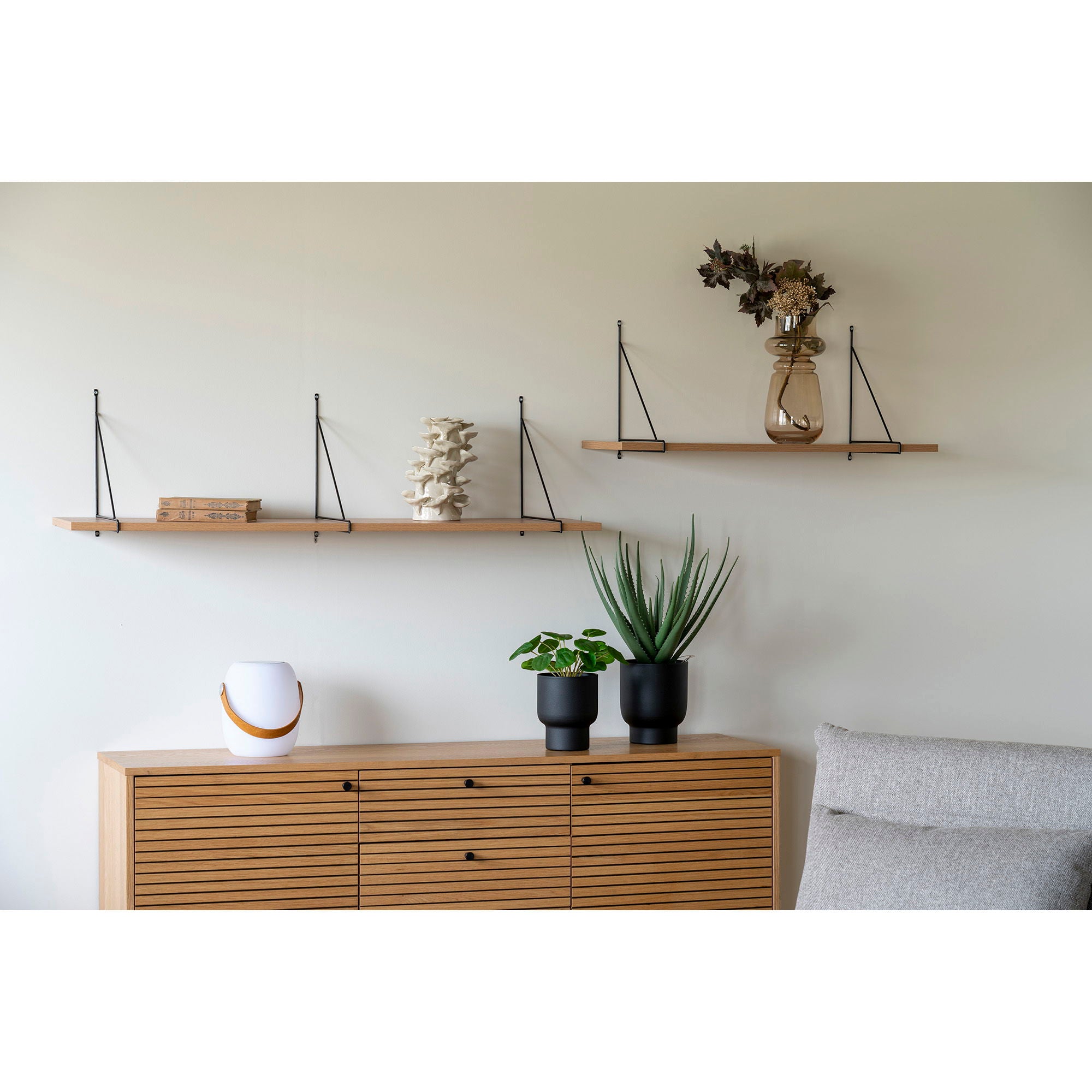 Chiba Wall Shelf