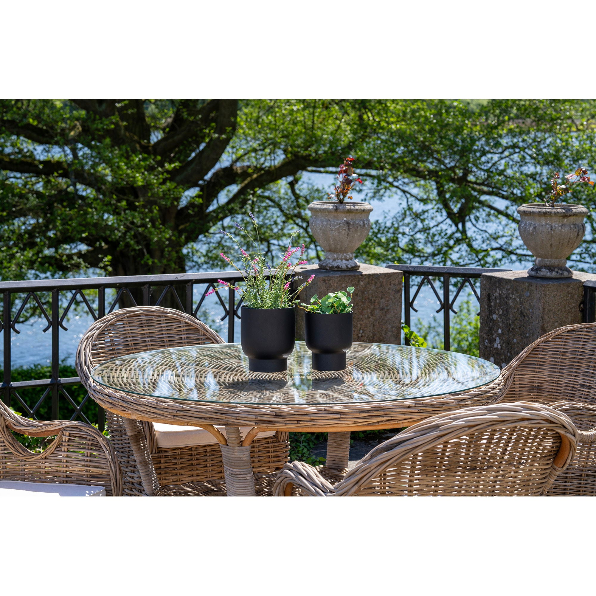 Larisa Dining Table