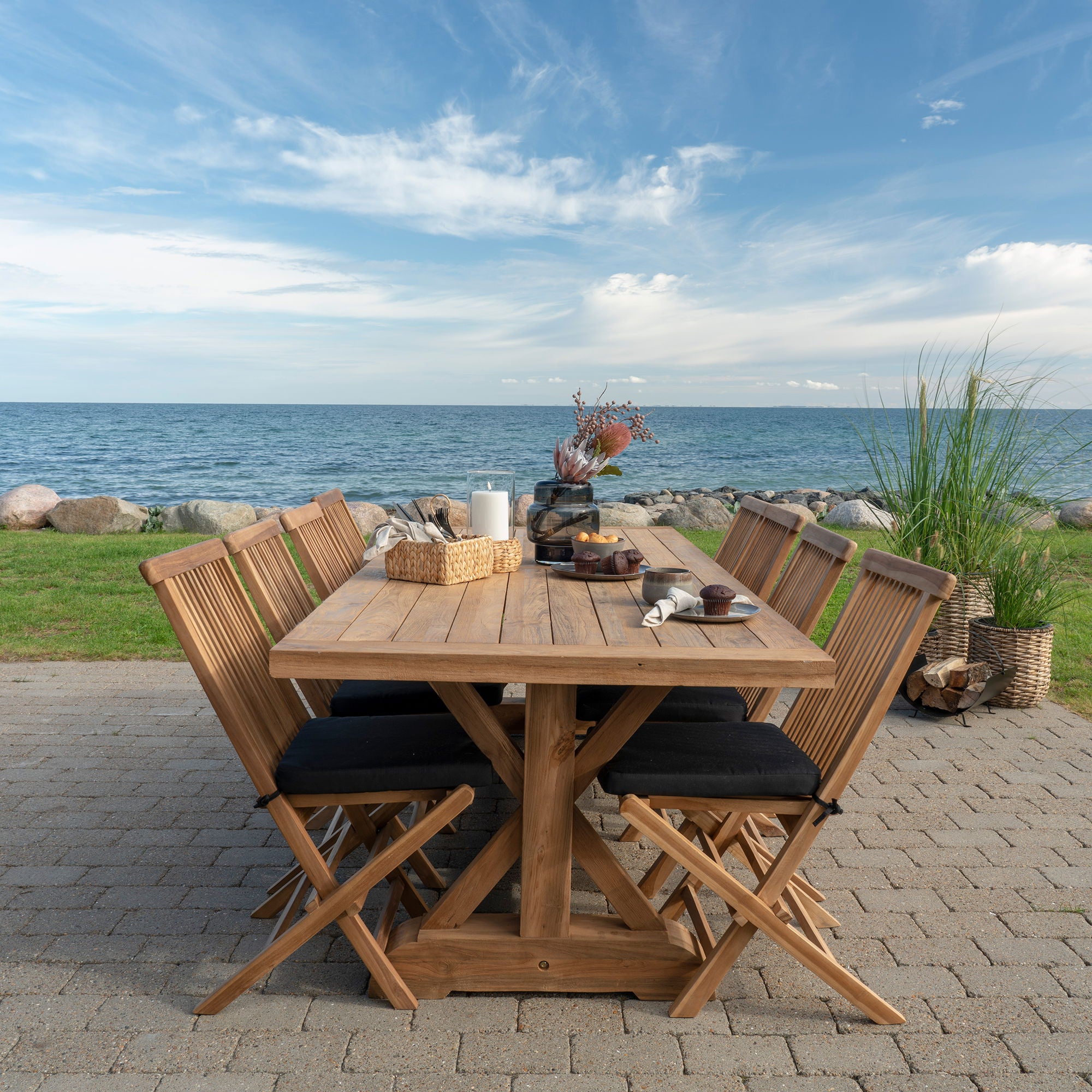 Volos Dining Table