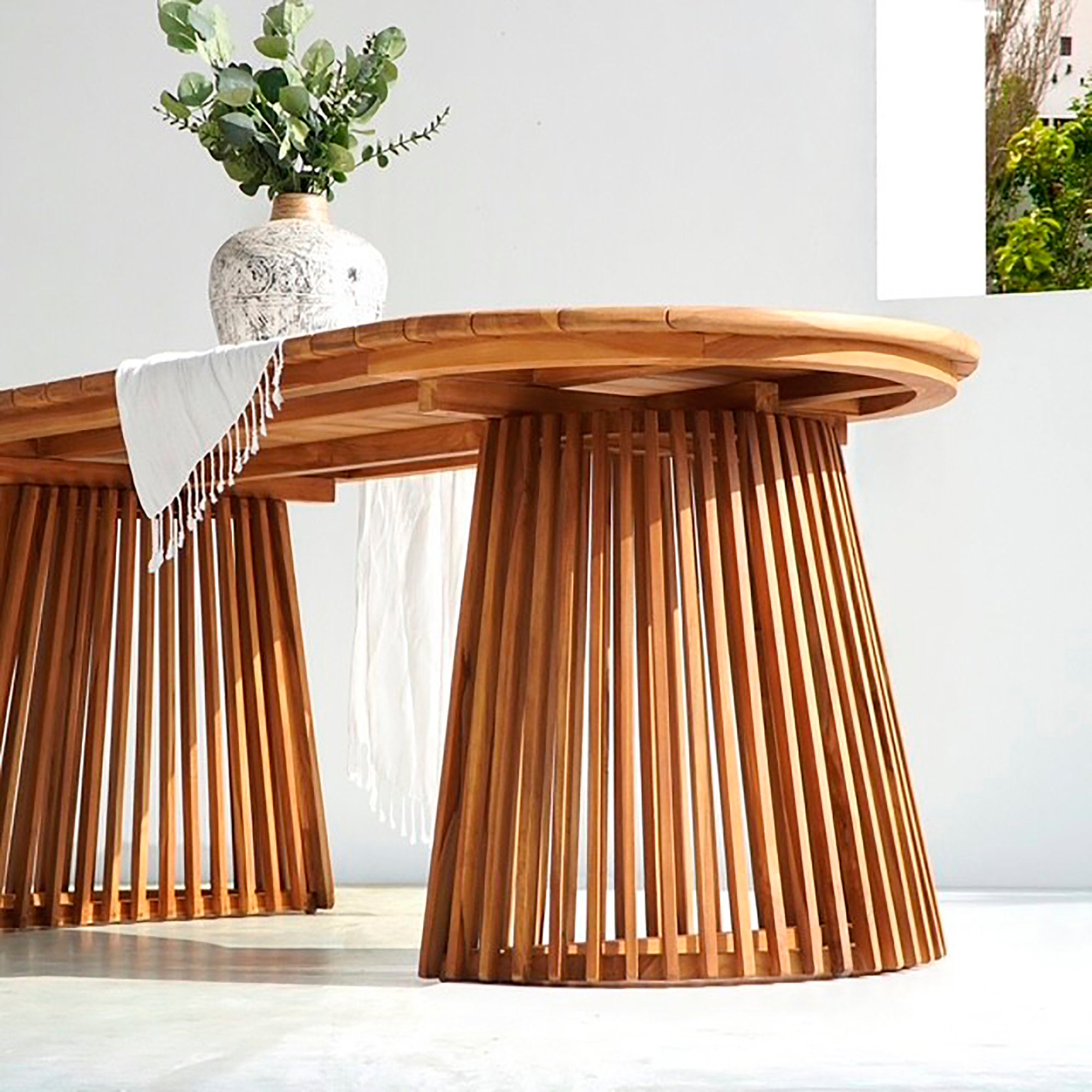 Berja Dining Table – Natural