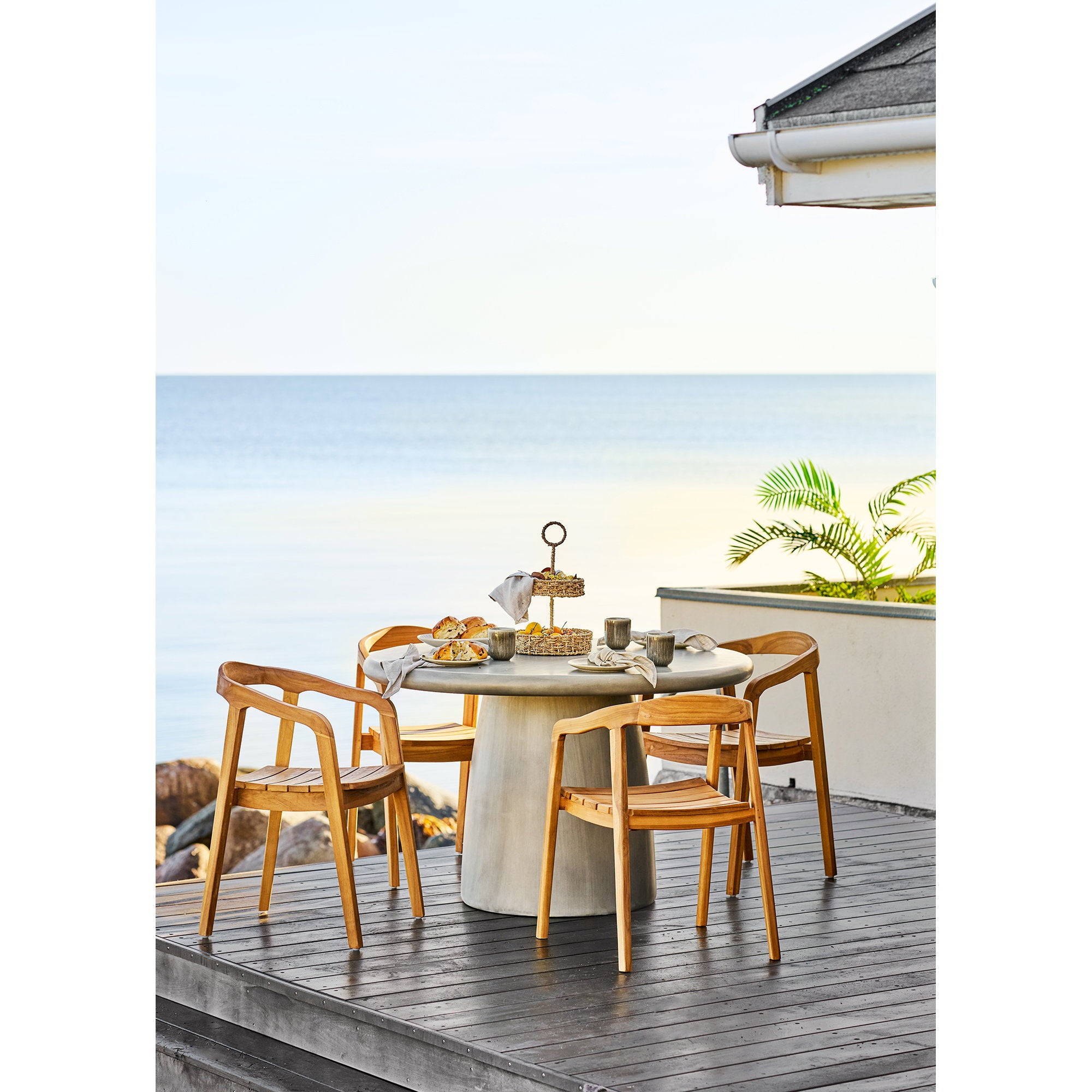 Bonnet Dining Table – Grey