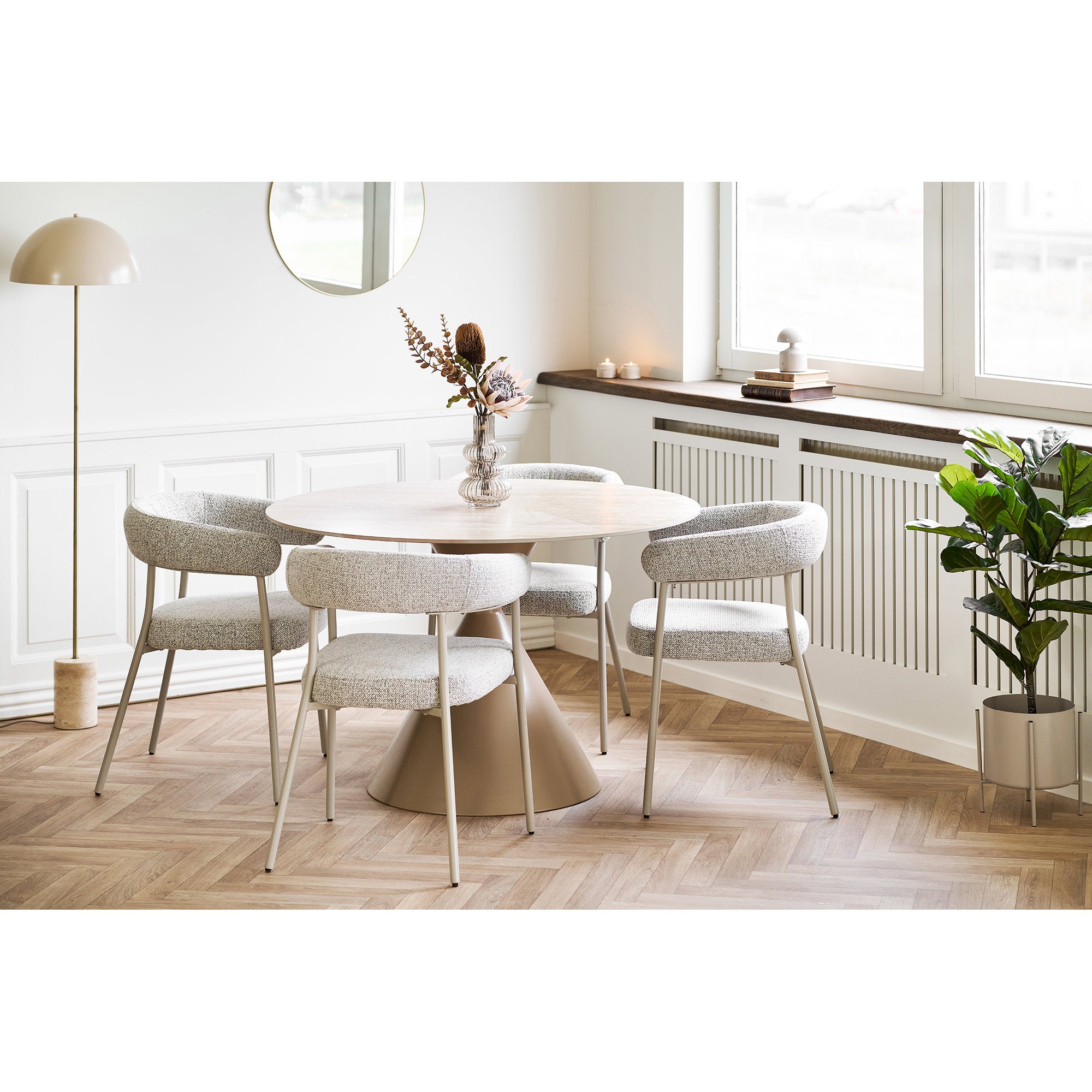 Annecy and Trivio Dining Set – Sand