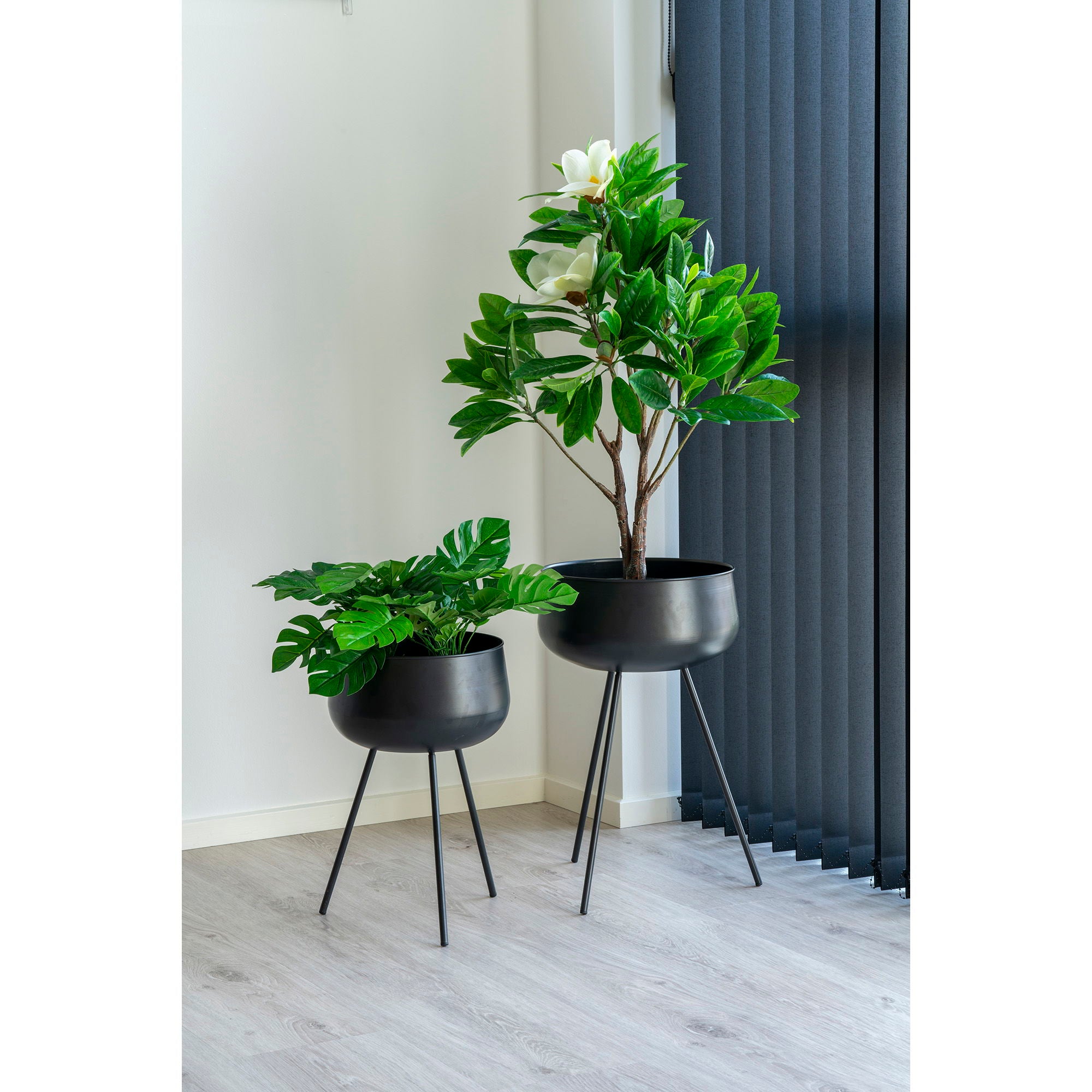 Ardola Flowerpots