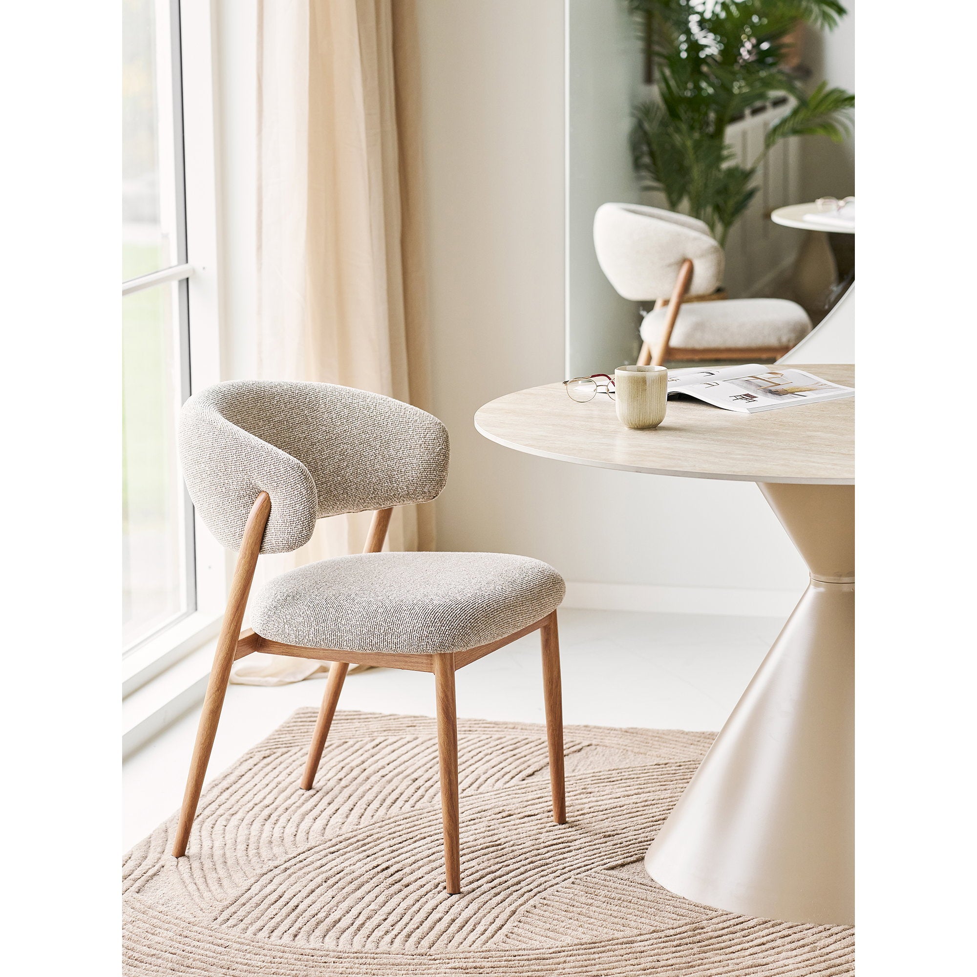 Cavi Dining Chair – Sand / Natural