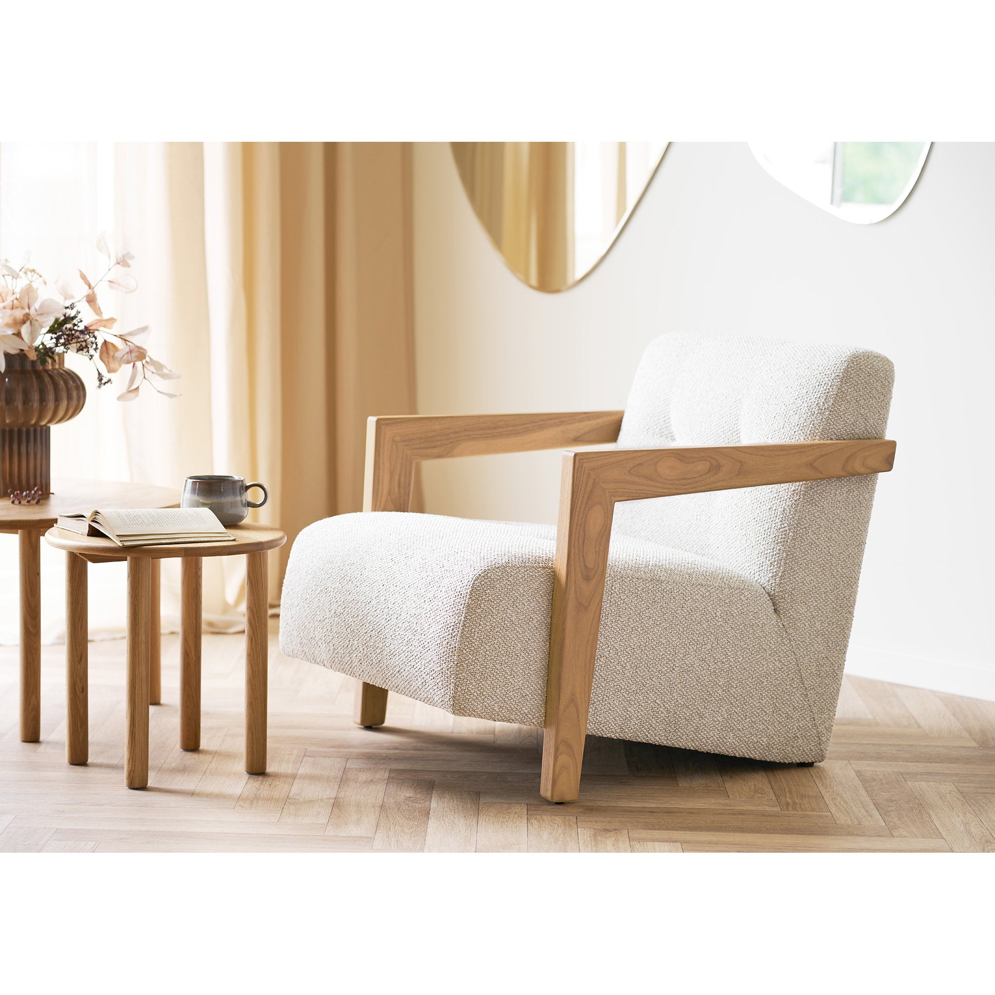 Caracas Lounge chair – Beige