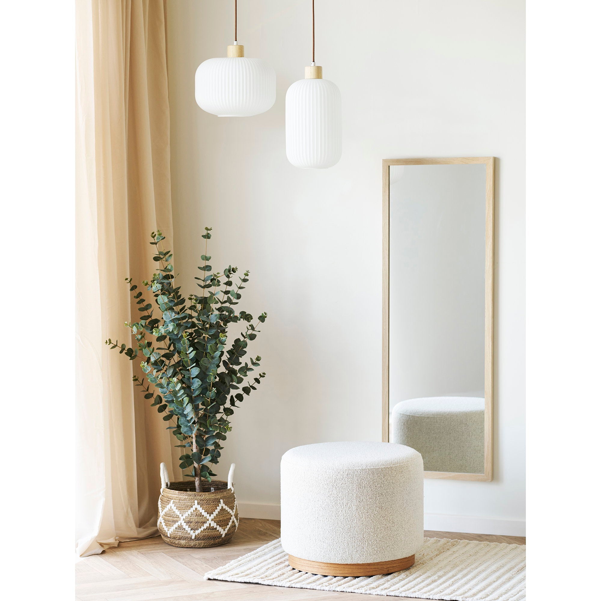 Daisy Pouf – Sand