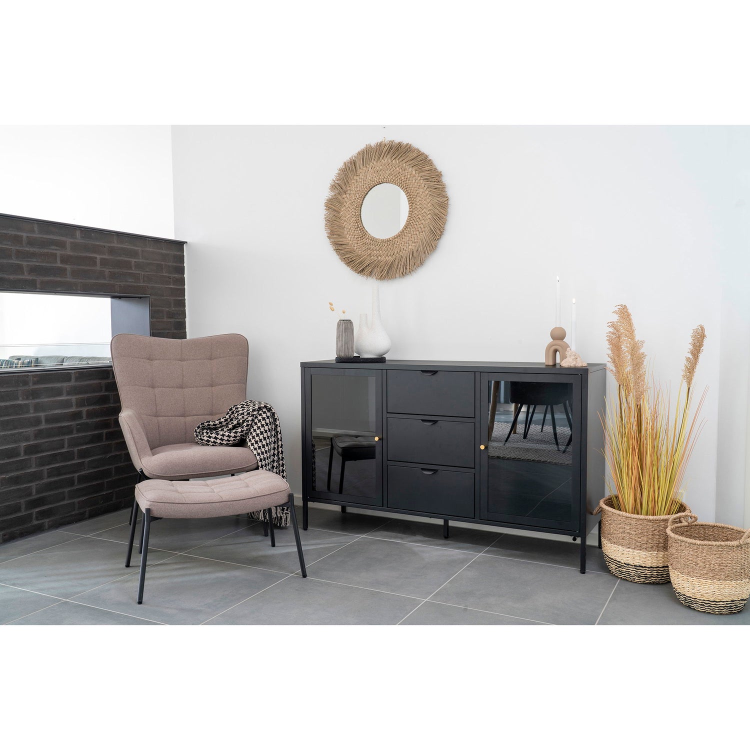 Dalby Sideboard