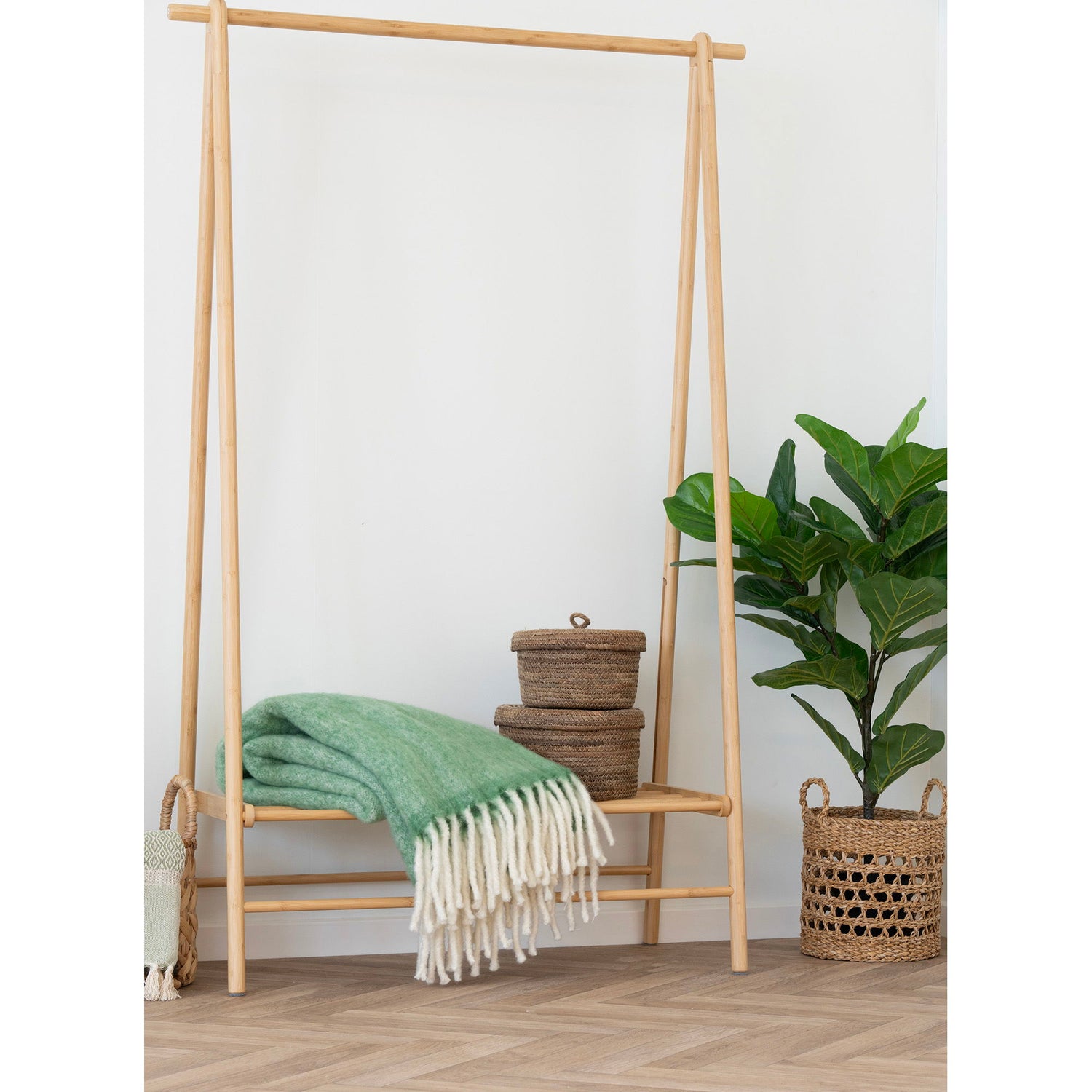 Manaus Clothes Rack