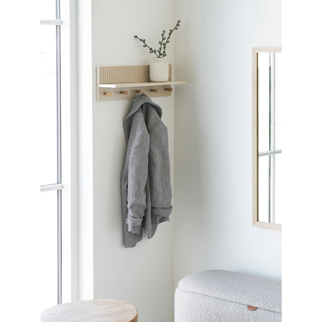 Rocca Wall Shelf with hooks – Beige