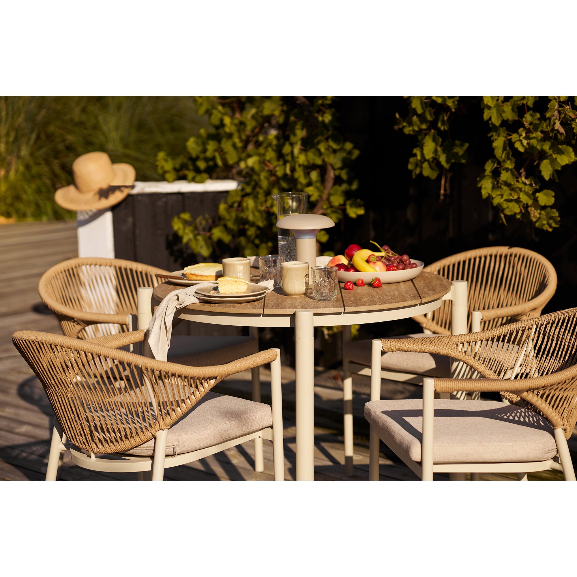 Viola Lunch Plate – Beige