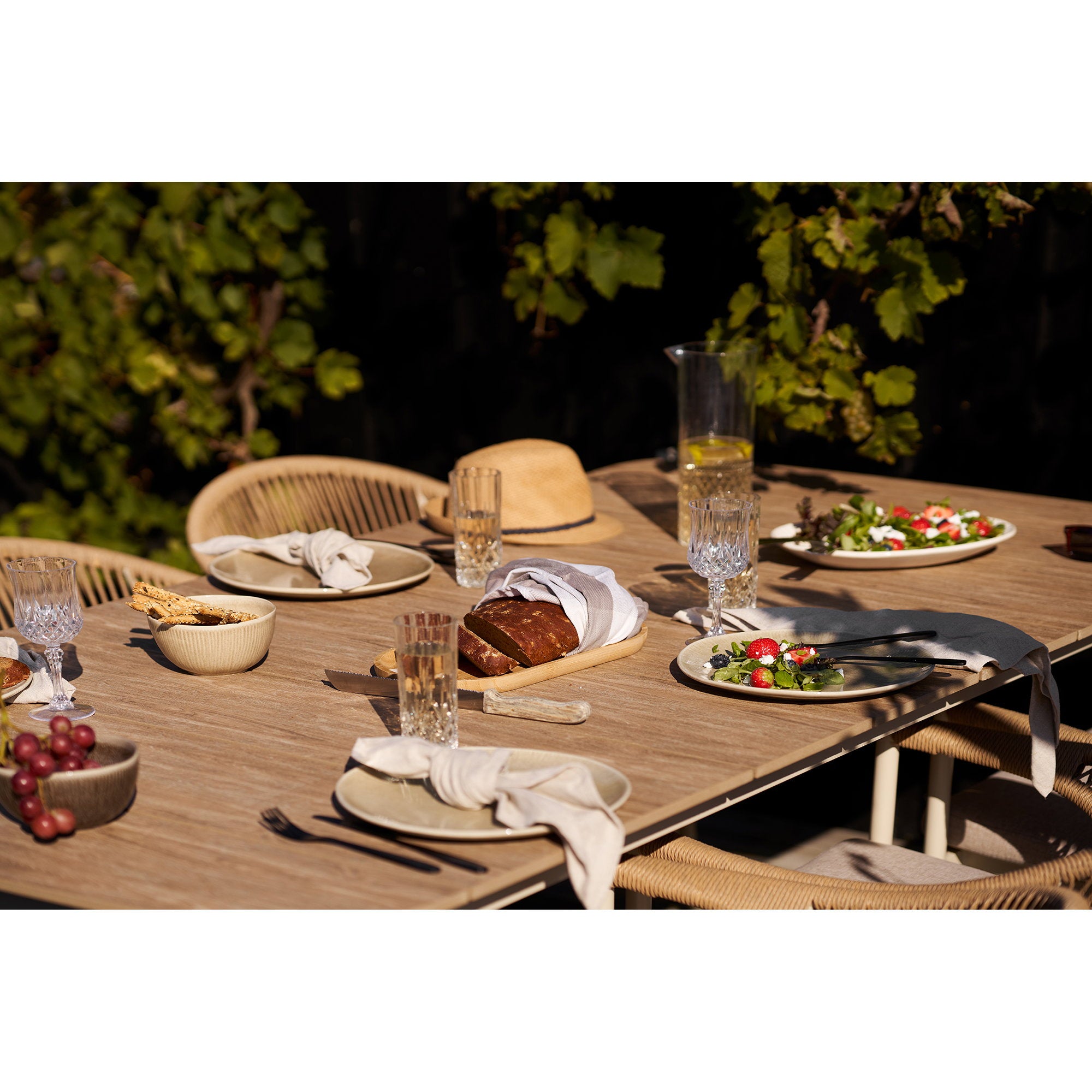 Viola Dinner Plate – Beige