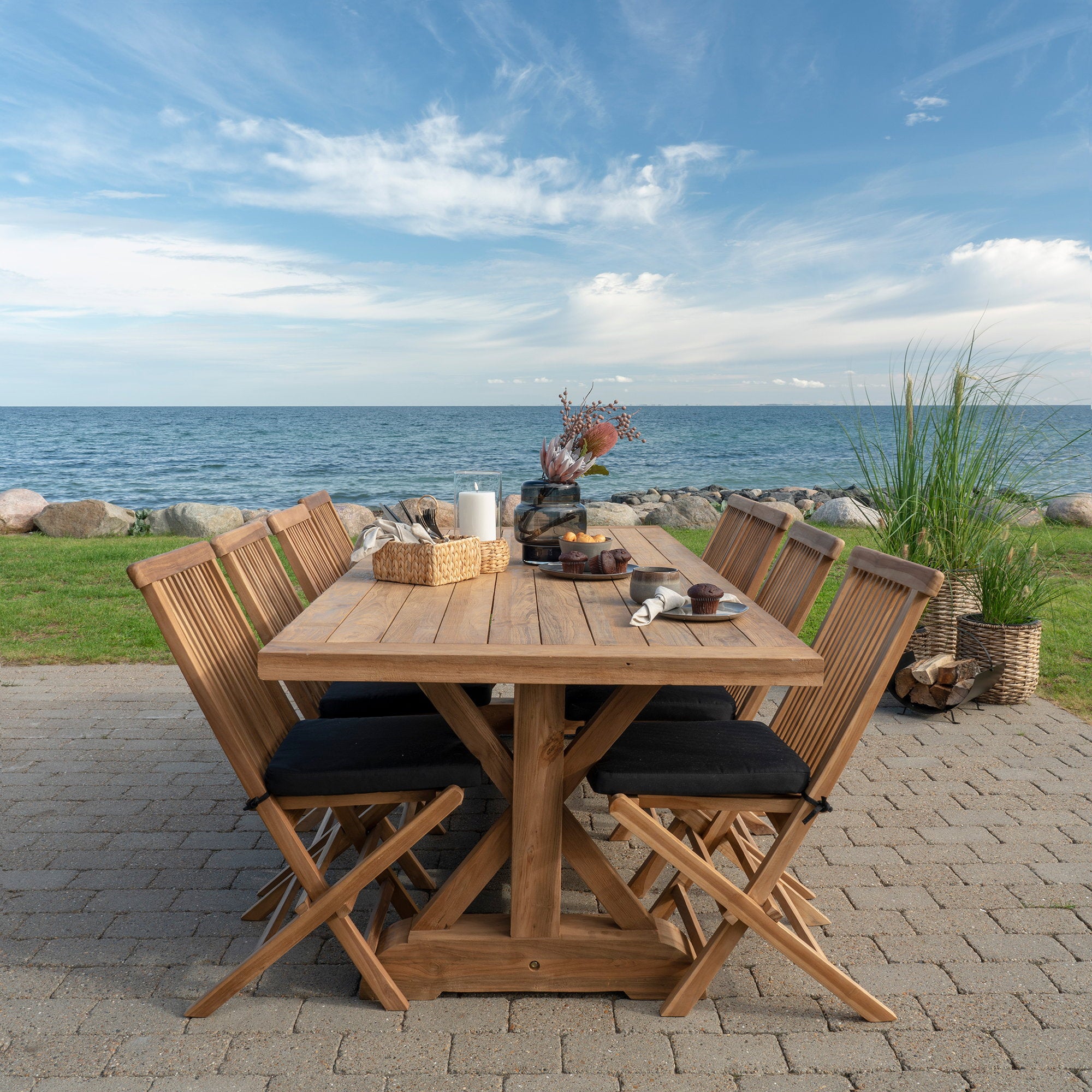 Volos and Toledo Garden Set – Natural