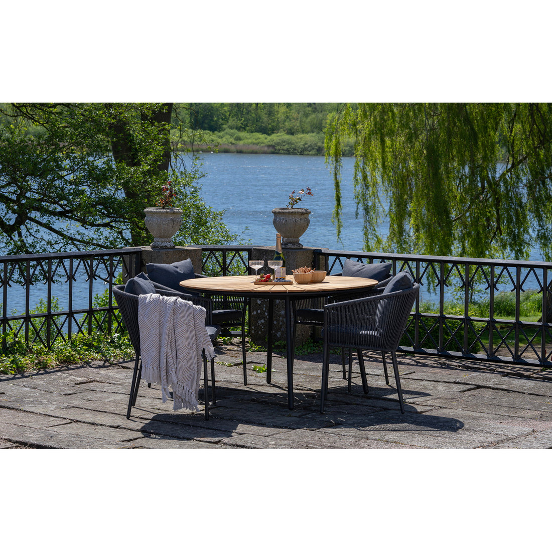 Cleveland and Salerno Garden Set – Grey / Black / Nature