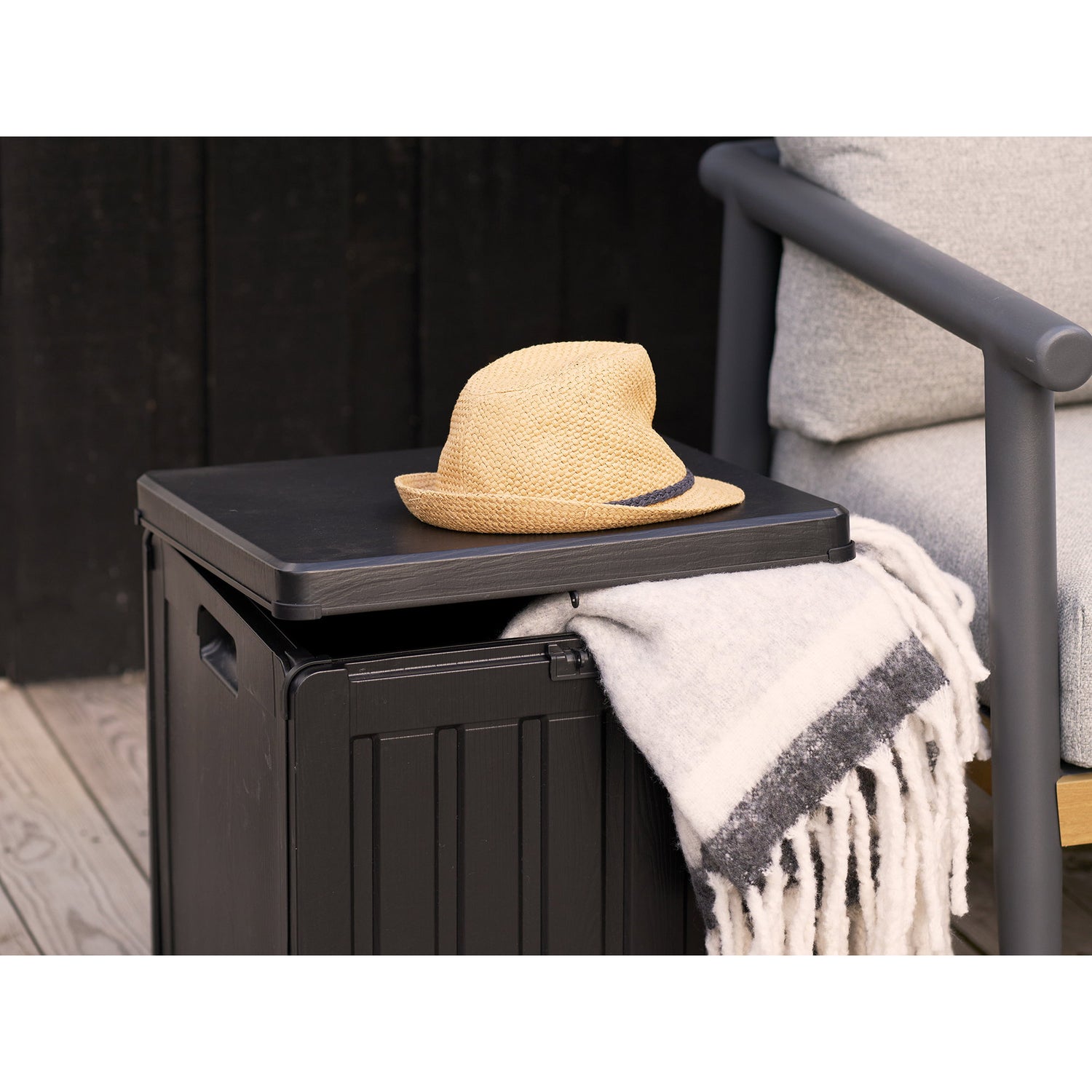 Sobra Cushion Box – Black